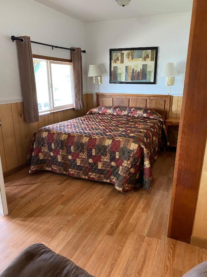 Oceanside Ocean Front Cabins Exterior photo
