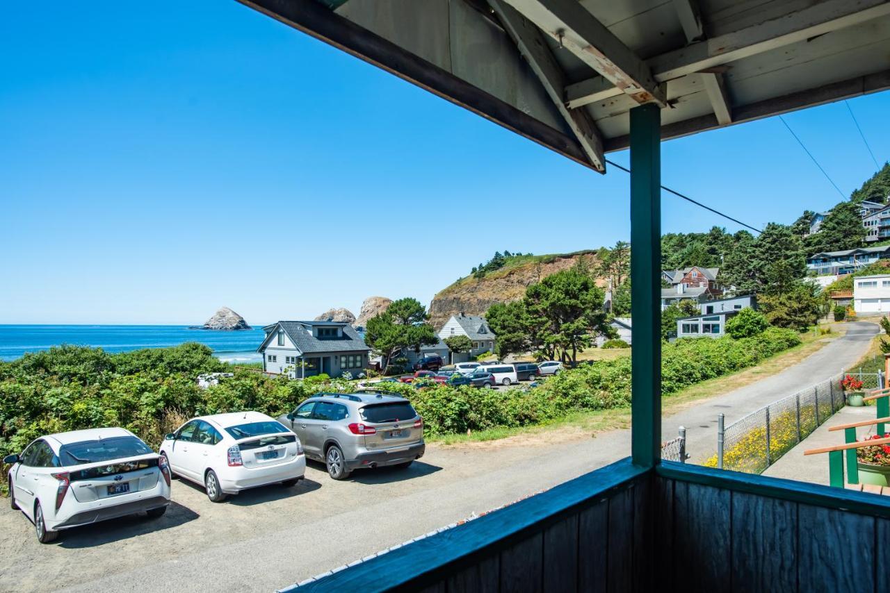 Oceanside Ocean Front Cabins Exterior photo