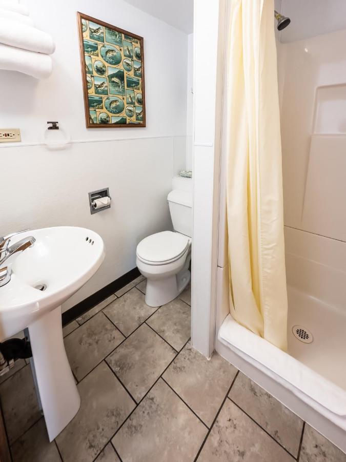 Oceanside Ocean Front Cabins Exterior photo