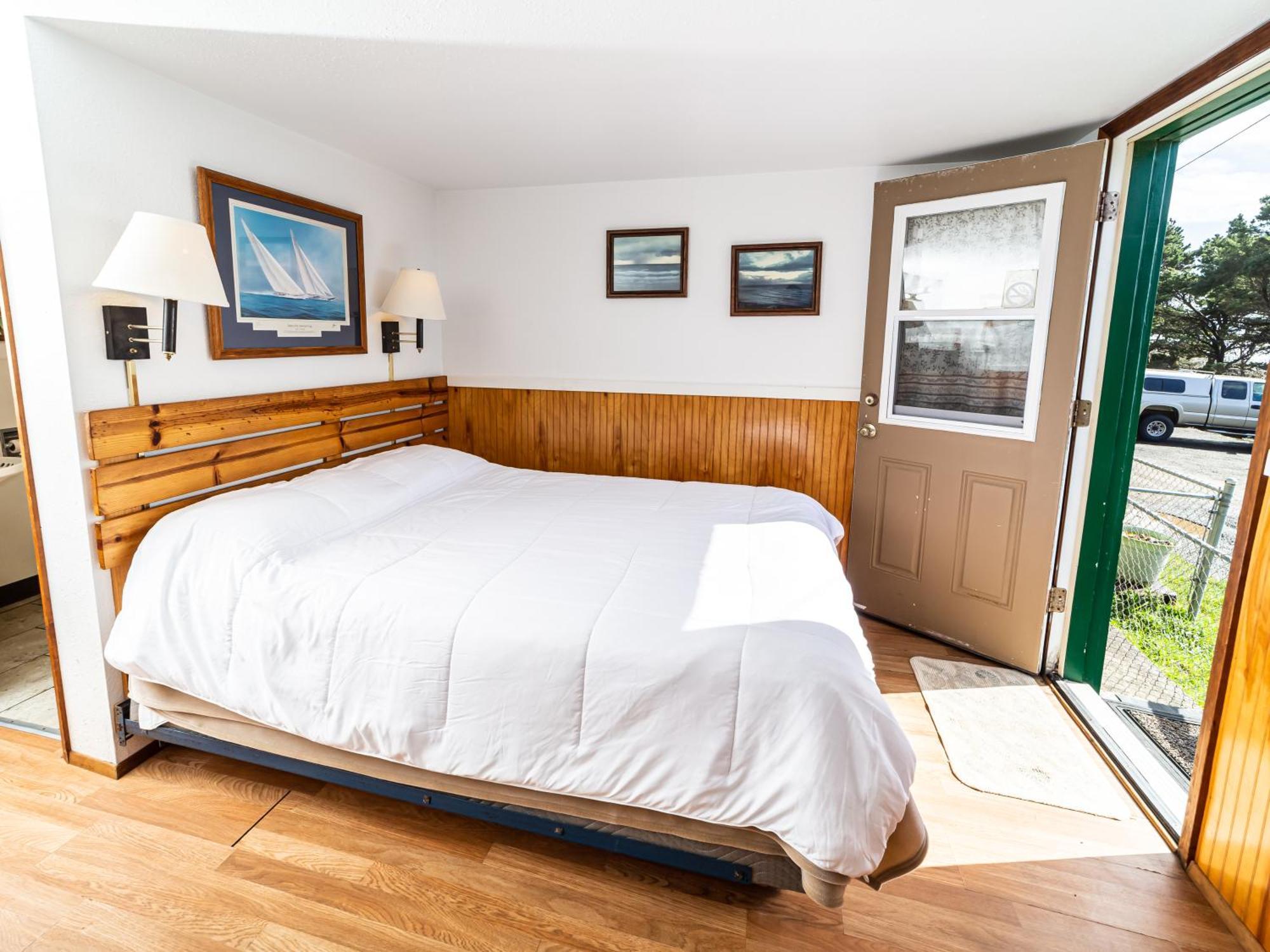 Oceanside Ocean Front Cabins Exterior photo